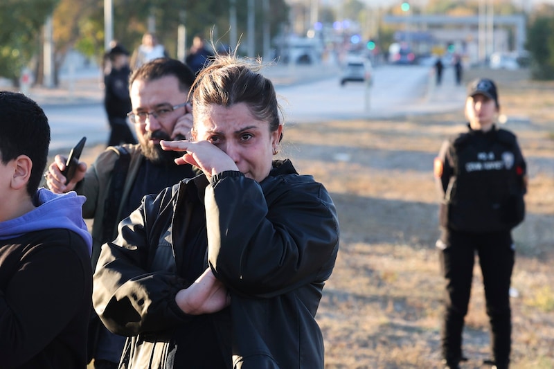 The shock in Ankara runs deep. (Bild: AP/Yavuz Ozden)