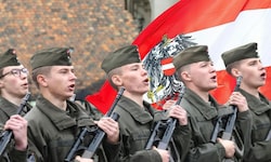 Am Nationalfeiertag wird das Bundesheer wie gewohnt in Wien und diesmal auch in Salzburg zu ...
