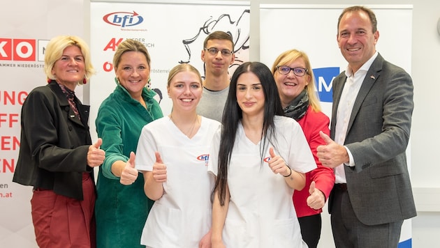 Alexandra Höfer (WK), Landesrätin Susanne Rosenkranz, Sandra Kern (AMS NÖ) und Christian Farthofer (BFI NÖ) präsentieren Pläne und Budget zur Lehrlingsoffensive. (Bild: Doris Seebacher)