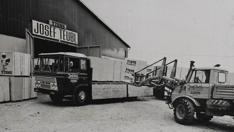 The Teubl headquarters in St. Johann in der Haide over the decades ... (Bild: Teubl)