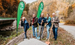 Hubert Prigl (Naturfreunde Hirschwang-Reichenau), Peter Lepkowicz (Leiter der Forstverwaltung ...