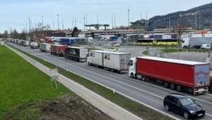 Das Verkehrsaufkommen rund um den Güterbahnhof ist bereits jetzt enorm – und dürfte noch zunehmen. (Bild: Sonja Schlingensiepen)