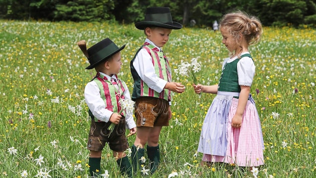 In rural areas, language customs and traditions are still lived out more. (Bild: Radspieler Jürgen)