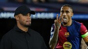 Barcelonas Raphinha (r.) lehrte Vincent Kompany das Fürchten.