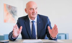 Verhandelte für die ÖVP die Zuckerl-Koalition mit: OÖ-Integrationslanderat Christian Dörfel. 