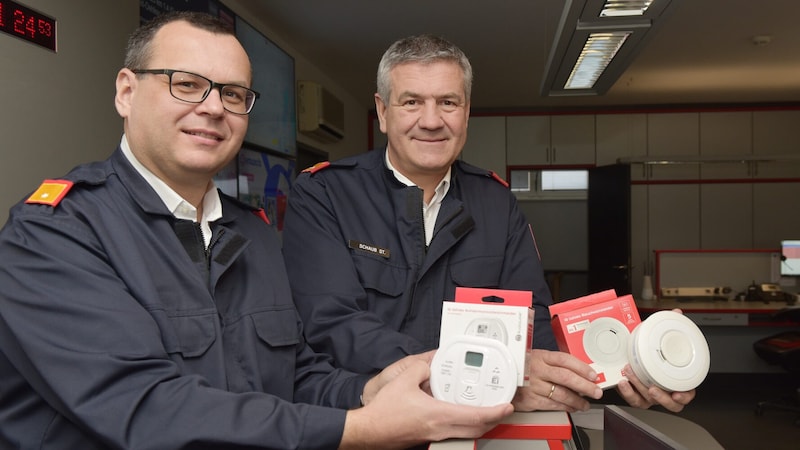 Stefan Schaub (right) and Christoph Stockinger provide valuable heating tips. (Bild: Wolfgang Zarl)