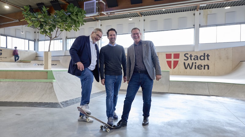 Hacker, Wiederkehr and Papai at the opening of the new hall (Bild: Stadt Wien/Markus Wache)