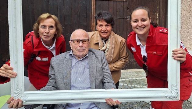 Margarete Brunbaur, Johann Mairhofer, Christine Mairhofer und Christina Plachy (v.l.n.r.) (Bild: OÖRK/Hofer)