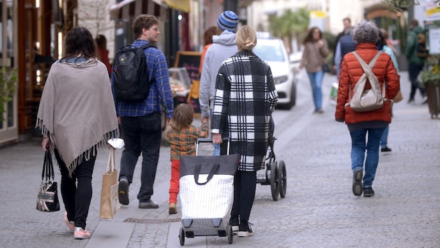 Österreichs Bevölkerung ist vielfältig, das bringt auch einige Vorteile mit sich.  (Bild: APA/HERBERT PFARRHOFER)