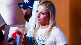 Lara Gut-Behrami könnte in der kommenden Saison doch weiter im Ski-Weltcup fahren. 