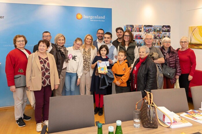 Provincial Councillor Daniela Winkler was delighted with the many visitors to her office.