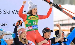 Julia Scheib jubelt über Platz drei.