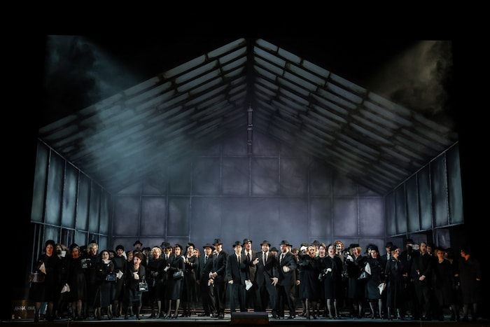 Chorus of the Volksoper How