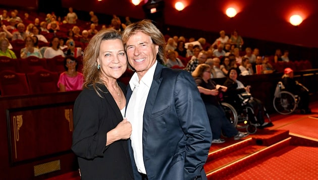 Hansi Hinterseer with his wife Romana (Bild: babiradpicture/BenPAKALSKI)