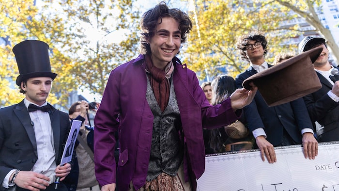 In New York wurde der beste Doppelgänger von Timothée Chalamet gesucht. Und der Hollywoodstar mischte sich überraschend selbst unter die Menge.
