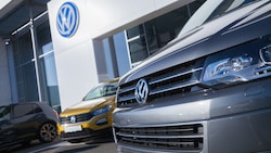 Zirka 4,9 Millionen Fahrzeuge wurden von Volkswagen im Jahr 2023 an zehn Standorten hergestellt. 120.000 Mitarbeiter sind dort beschäftigt. (Bild: Joerg Huettenhoelscher stock.adobe)