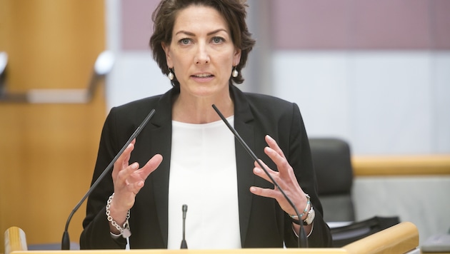 Veronika Marte übernimmt die Agenden von Roland Frühstück. (Bild: Mathis Fotografie)