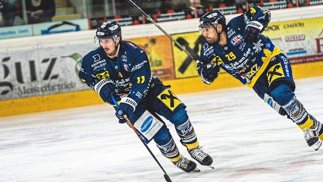 Philip Putnik (right) is the Polar Bears' top scorer so far. (Bild: EK Zeller Eisbären)