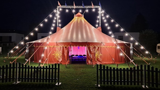 The stolen Circus Minelly tent in all its glory (Bild: Pagger)