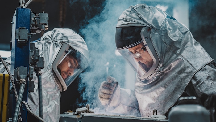 Spektakuläre Bilder, höchste Sicherheit: Mitarbeiter von Rauch Furnace Technology testeten die Entwicklung für die Magnesiumwelt.