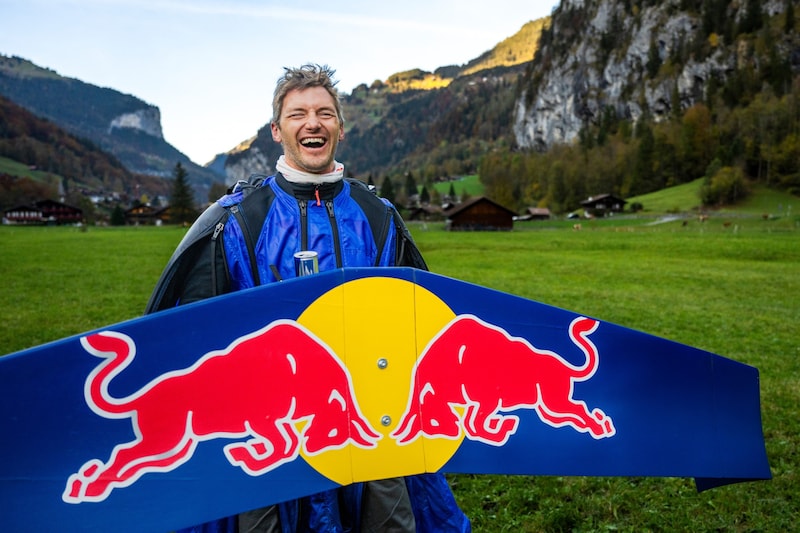 The feeling after a successful landing? "Indescribable!" (Bild: Mihai Stetcu / Red Bull Content Pool)