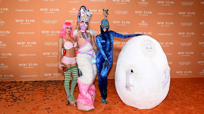 Last year, Heidi Klum dressed up as a peacock, Tom came as an egg and Bill as a unicorn. This year he wants to go as a universe. (Bild: APA/Getty Images via AFP/GETTY IMAGES/Noam Galai)