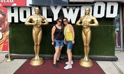 Die zwei Steirerinnen Claudia und Carina haben Glück gehabt und eine Reise nach Los Angeles plus ...