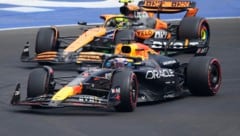 Max Verstappen (im Vordergrund) und Lando Norris kamen sich in Mexiko in die Quere. (Bild: Copyright 2024 The Associated Press. All rights reserved.)