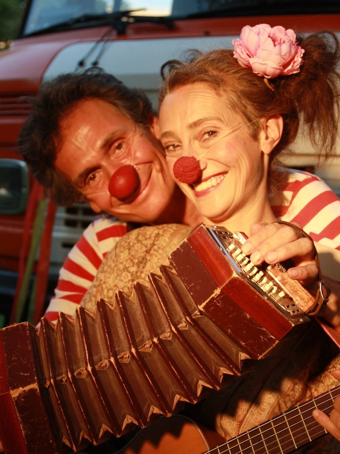 „Die dumme Augustine – ein Zirkusstück“, spielt das theater tabor für alle ab 4 Jahren im ...