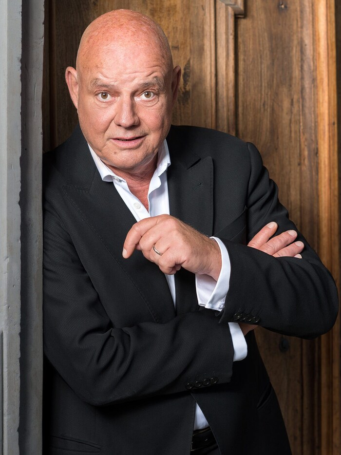 Die Romanvorlage „Zu Lasten der Briefträger“ (von Alois Brandstetter) wird dramaturgisch von ...