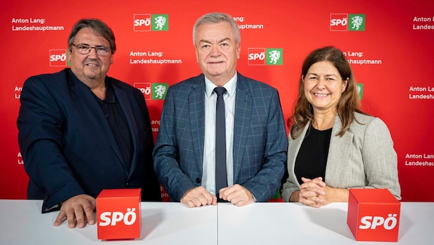 An der Seite von Beppo Muchitsch (li.) und Anton Lang kritisierte Doris Kampus die Grazer Wirtschaftspolitik – und wird dafür jetzt prompt selbst von der ÖVP kritisiert. (Bild: SPÖ Steiermark)