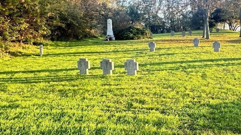 Seit Montag sucht ganz Österreich nach dem Todesschützen Roland Drexler. Am Mittwoch soll er auf einem Friedhof in Oberpullendorf gesichtet worden sein. (Bild: Christian Schulter)