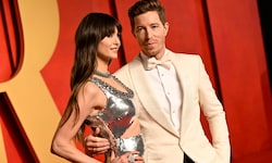 „Vampire Diaries“-Star Nina Dobrev und Snowboarder Shaun White haben sich verlobt.