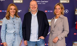 Stefan Raab mit Inga Leschek (Chief Content Officer RTL Deutschland) und Christine Strobl ...