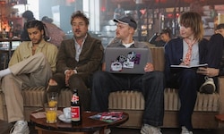 Ab sofort im Kino: „Alter weißer Mann“ mit Schauspieler Jan Josef Liefers (2.von links).
