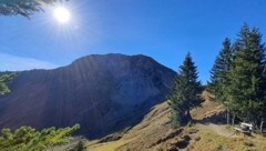 Der Zafernhorn-Rundweg bietet etliche traumhafte Ausblicke auf die herbstliche Berglandschaft. (Bild: Bergauer Rubina)