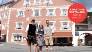 Die jungen„Löwen-Chefs“ Franz, Moni und Anreas Habicher (v.l.) beweisen mit Kapital- und Mentaleinsatz ihr Vertrauen in die (Gastro-)Zukunft.  (Bild: Goldener Löwe, Krone KREATIV)