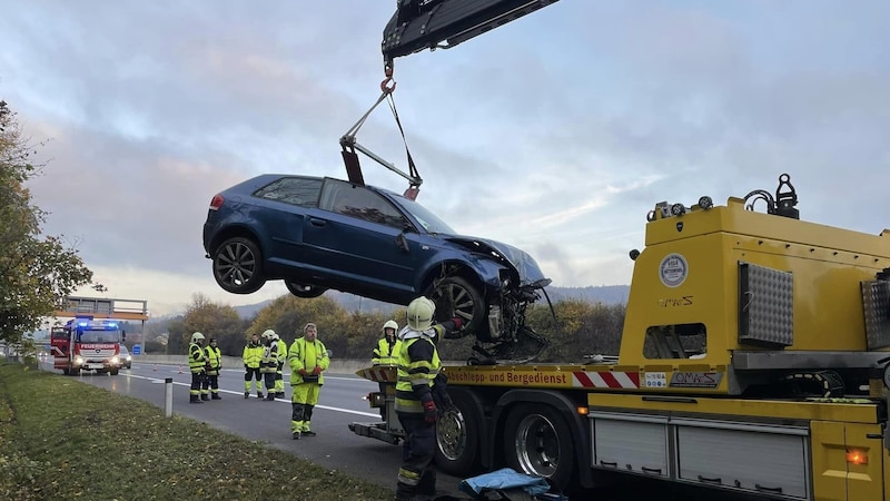 Das Auto des Unfallverursachers. (Bild: FF Lebring-St. Margarethen)