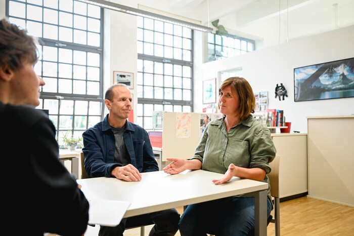 Stefan Hönlinger (53) ist seit 2011 Sozialarbeiter an Neuen Mittelschulen. Anita Großschartner (45) arbeitet seit sechs Jahren in Volksschulen. Im Gespräch mit der „Krone“ erzählen sie von ihrem Alltag.