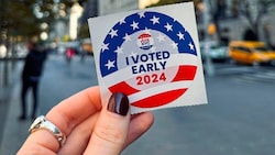 Wer vorab wählt, bekommt einen „I voted early“-Sticker. (Bild: Steiner Clara Milena)