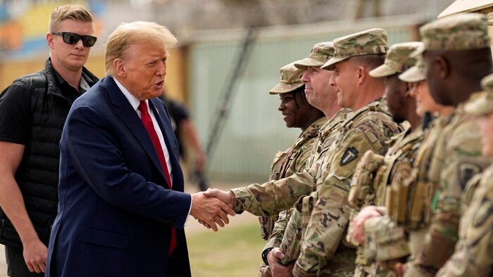 Trump begrüßt Mitglieder der Nationalgarde (Archivbild)