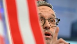 Nach der unterzeichneten „Wiener Erklärung“ reißt die Kritik an FPÖ-Chef Herbert Kickl nicht ab. (Bild: APA/Helmut Fohringer)