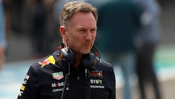 Red-Bull-Teamchef Christian Horner hat am Freitag dem Teamgebäude von Williams einen Besuch abgestattet.  (Bild: AFP/APA/POOL/CARLOS PEREZ GALLARDO)