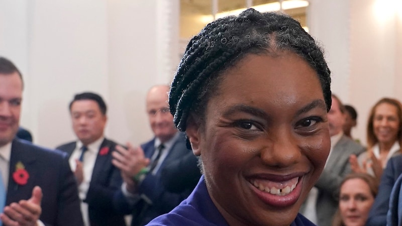 Kemi Badenoch (Bild: AP/Alberto Pezzali)