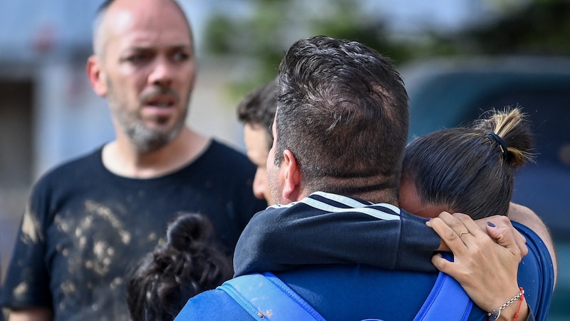 Mindestens 211 Menschen kamen bei den schweren Unwettern ums Leben. (Bild: AFP/Jose Jordan)