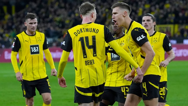 The jubilation of the Dortmund players (Bild: Associated Press)