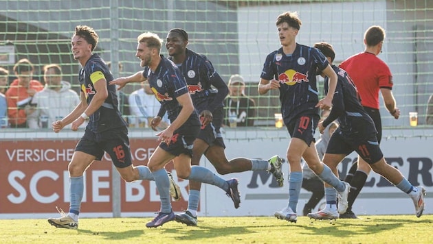 Luka Reischl (li.) erzielte den einzigen Treffer des Spiels. (Bild: GEPA/GEPA pictures)