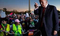 Beim Women‘s March in Washington protestierten Tausende Frauen und warben für Trumps ...