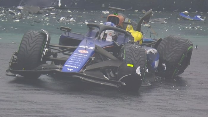 Alex Albon hat seinen Williams heftig zerlegt. 