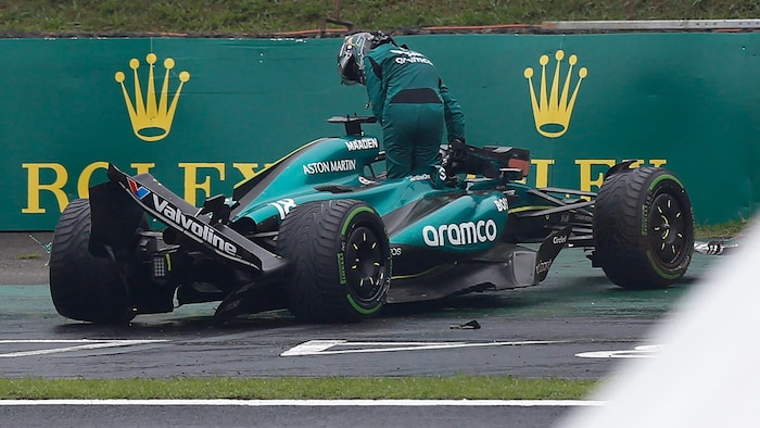 Lance Stroll landete im Kiesbett.